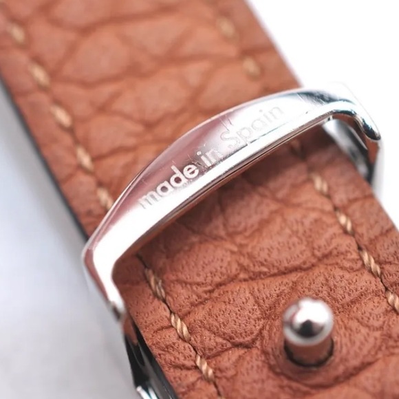 Louis Vuitton Luxury Bracelet - Picture 8 of 10